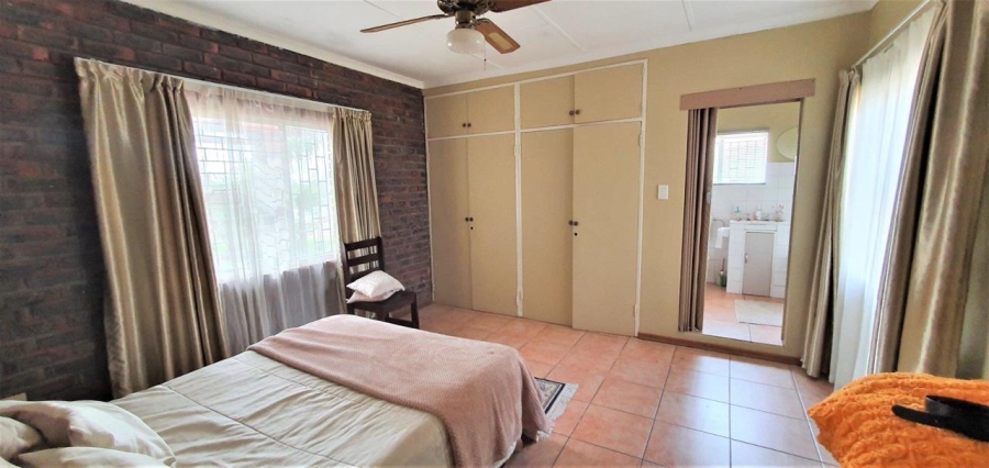 5 Bedroom Property for Sale in Upington Rural Northern Cape